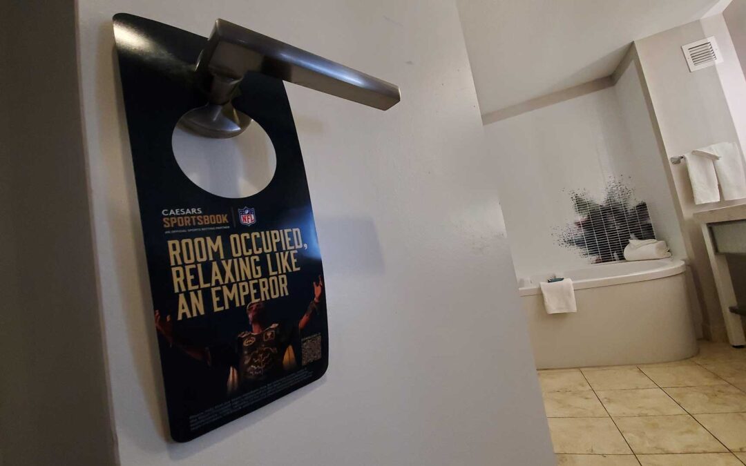 Improve Hospitality Marketing with On‑Demand Printing for Hotels